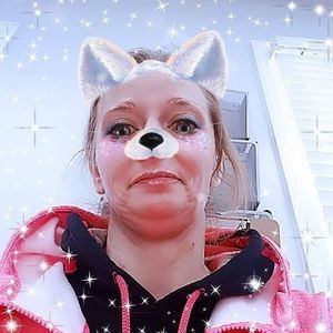 Meet your Posher, Bobbi